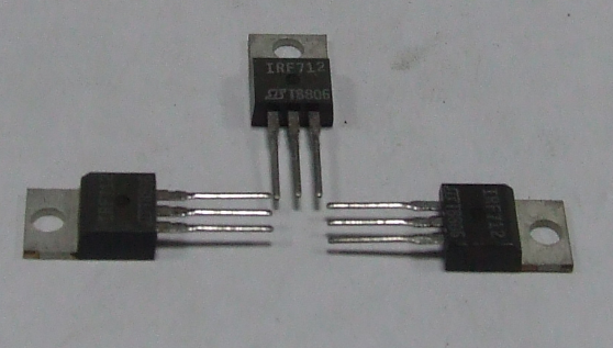 IRF 712 CIRCUITO INTEGRATO ORIGINALE MOSFET IRF712